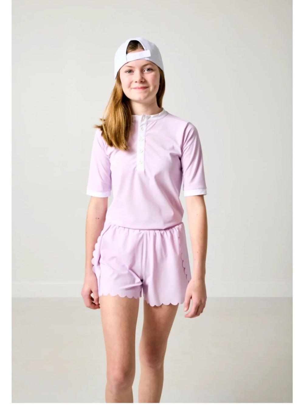 Courtside kids scalloped performance short